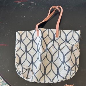 Barnes & Noble Cream and Blue Geometric Tote